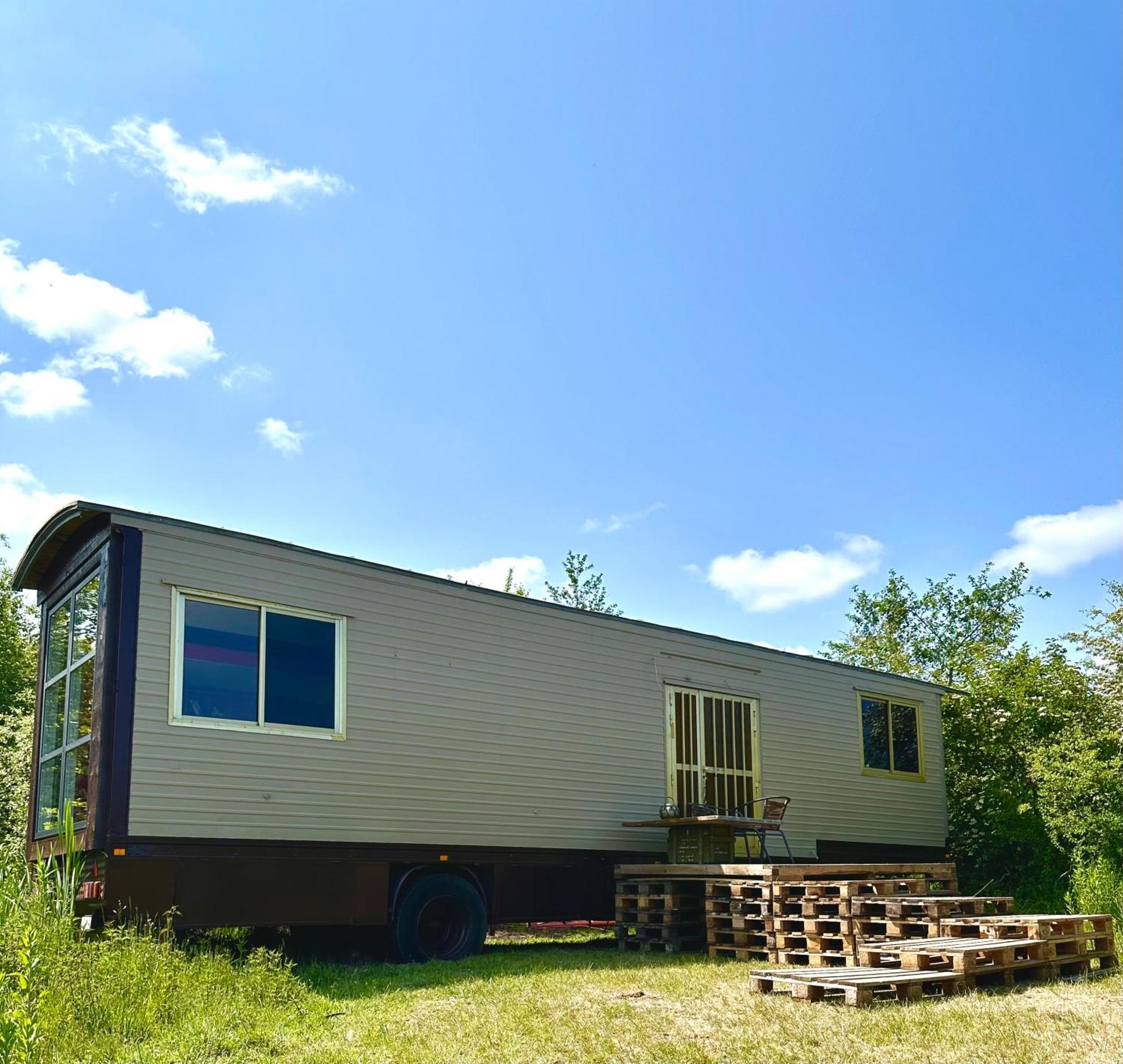 Krusmolle Glamping Hotel Обенро Екстериор снимка